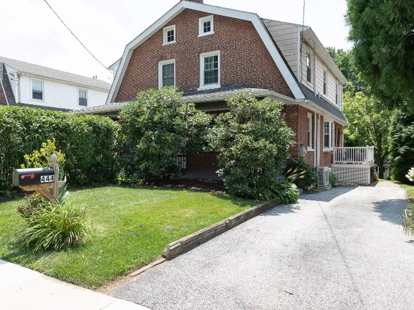 444 Saint Davids Ave, Wayne, PA 19087