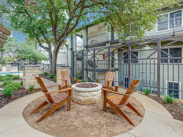 Stetson Apartments — Photo 19