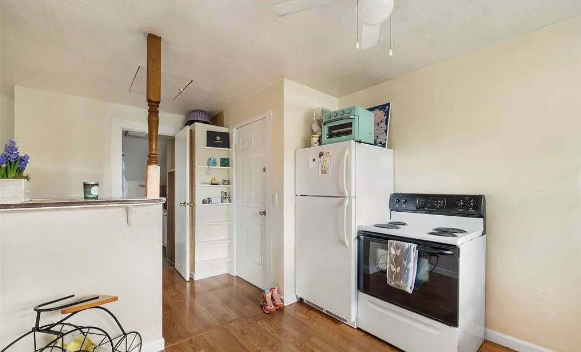 1 bed, 450 sqft, $1,750 — Photo 3