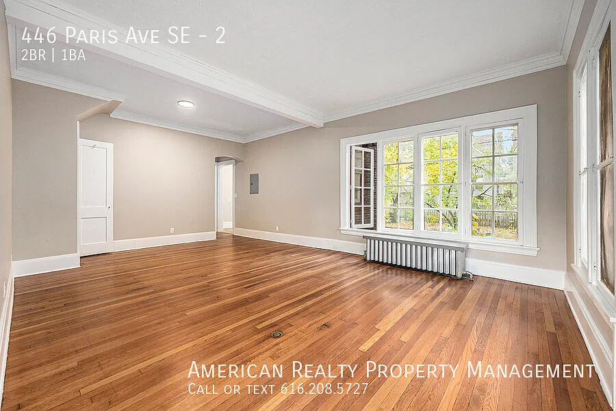 446 Paris Ave SE — Photo 2