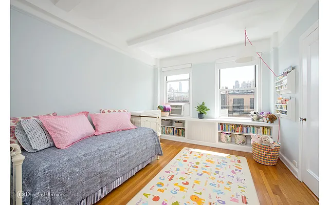 Sold by Douglas Elliman | media 27