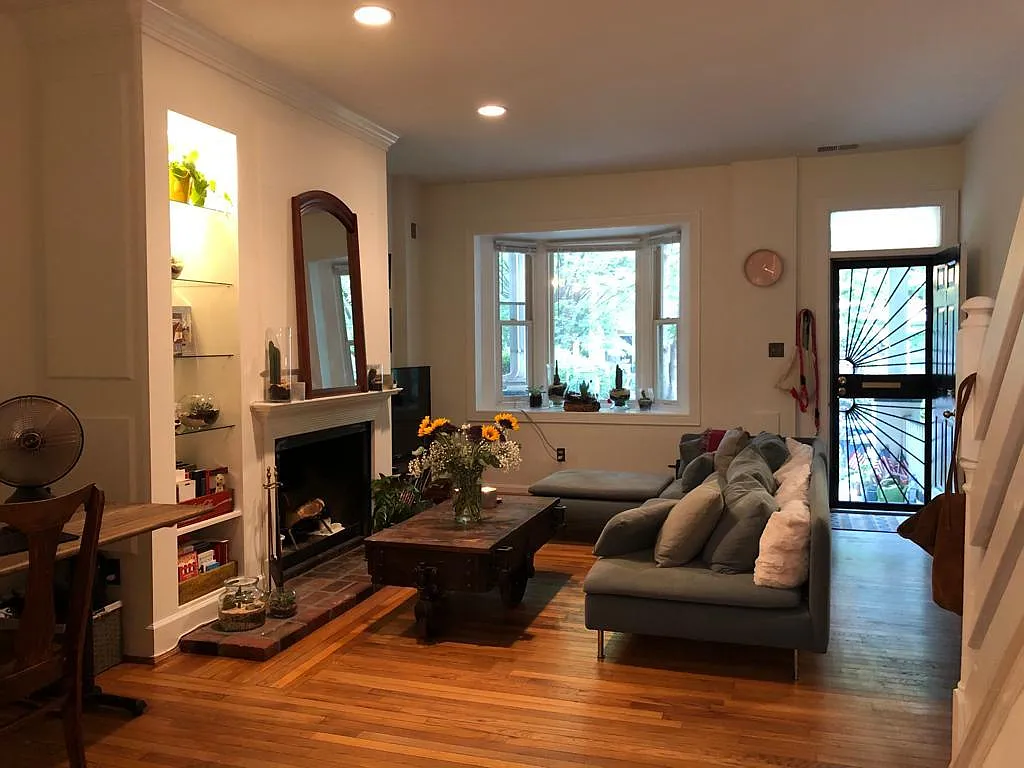 422 Kentucky Ave SE photo 1