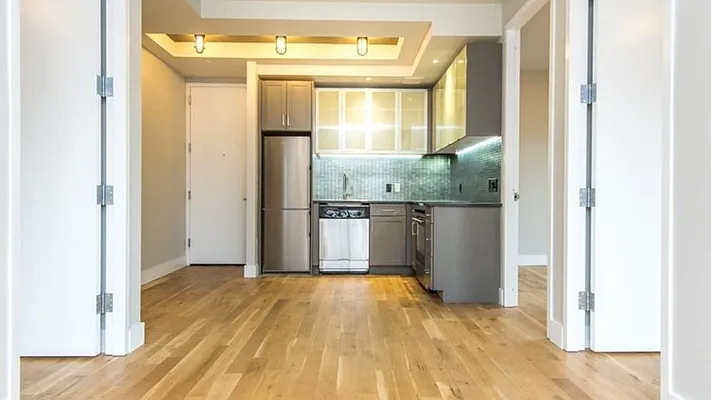 Rented by Nooklyn NYC LLC | media 82