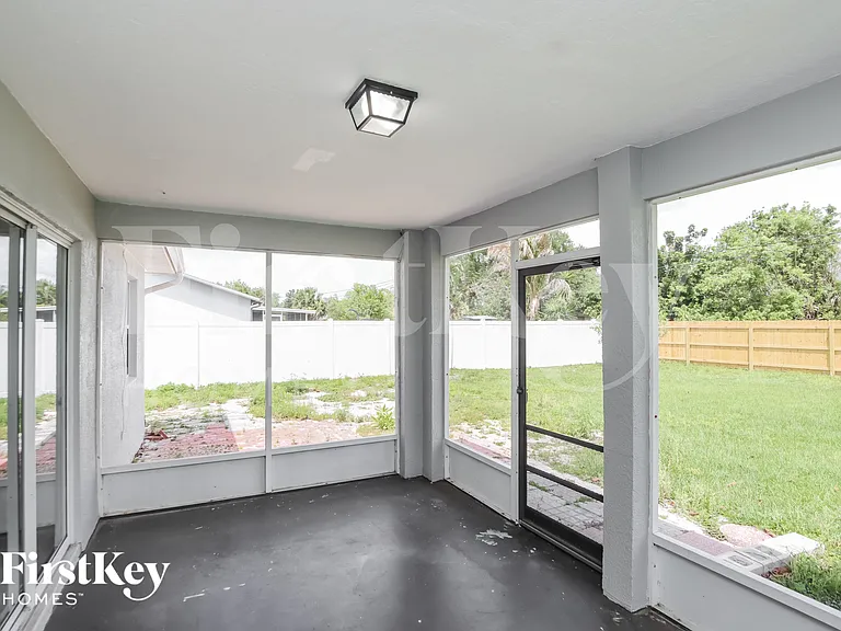 1309 Buffing Cir SE — Photo 13
