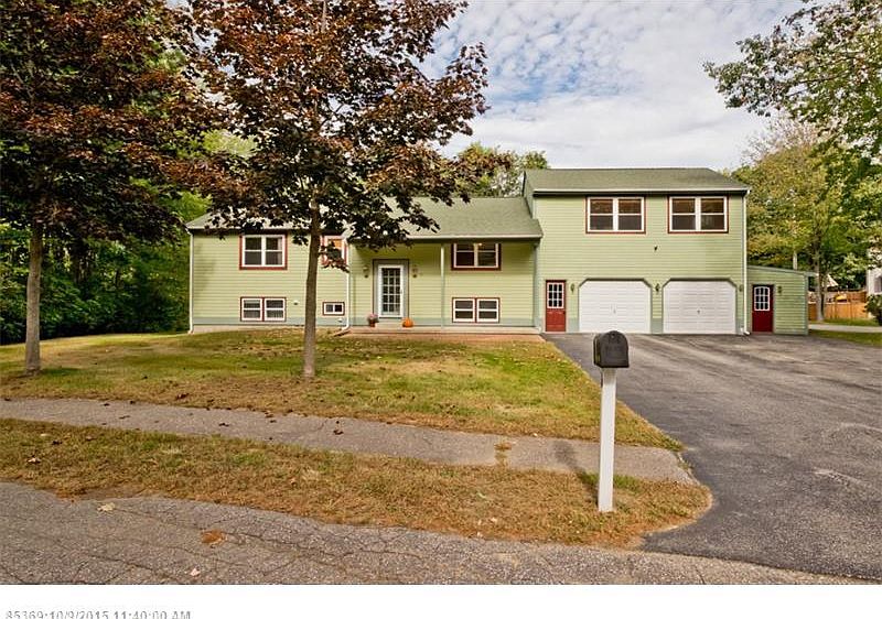 15 West Wood Drive
