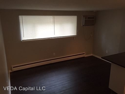 2nd image of 1328 Cove Ave APT 3
