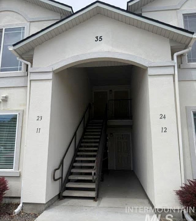 1st image of 1805 E Overland Rd #35