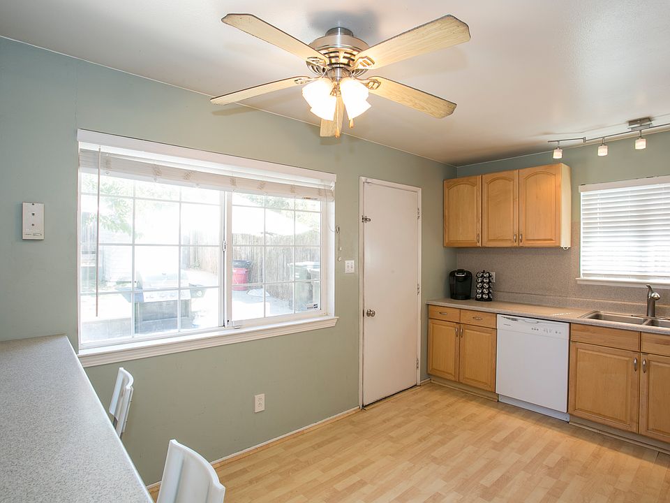1st image of 7212 Hutchins Way
