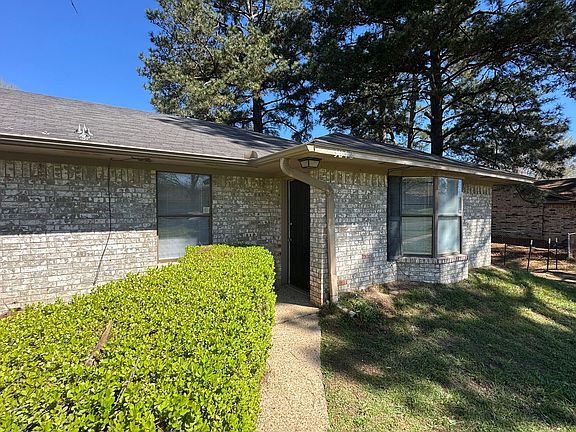 4th image of 3242 Stoneridge Dr