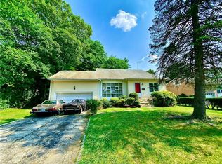 719 Wilmot Rd, Scarsdale, NY 10583