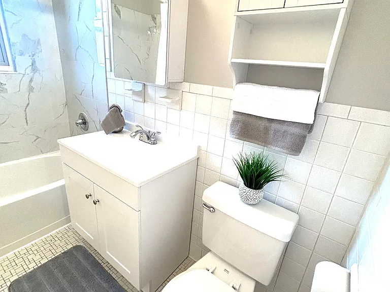 70 Grove Hill St #3A — Photo 10