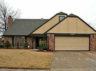 1427 Kingsgate Rd, Oklahoma City, OK 73159