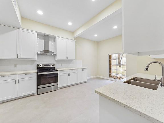 5th image of 614 N Eldridge Pkwy #7