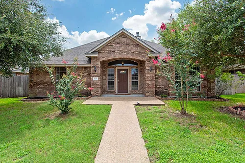1120 Eagle Ave Photo 1