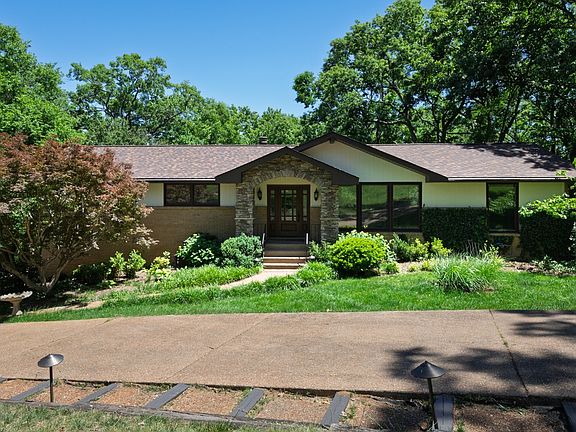 2nd image of 176 Lelawood Cir