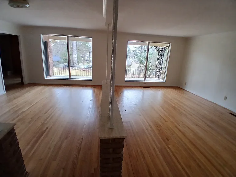 500 Springhill Dr NE — Photo 7