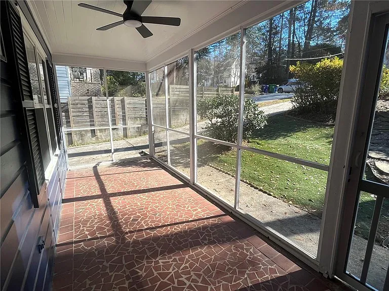1192 Kingsley Cir NE — Photo 26