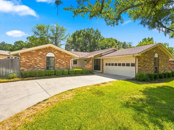 820 E Windsor Dr, Denton, TX 76209