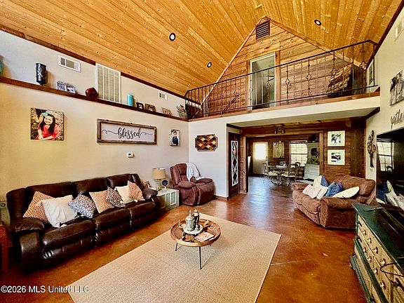 5th image of 54 Kennedy Rd #1