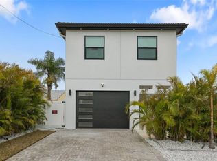 16015 Redington Dr, Redington Beach, FL 33708