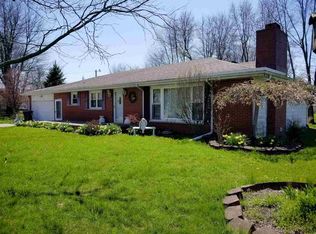 4 S Harrison St, Redkey, IN 47373