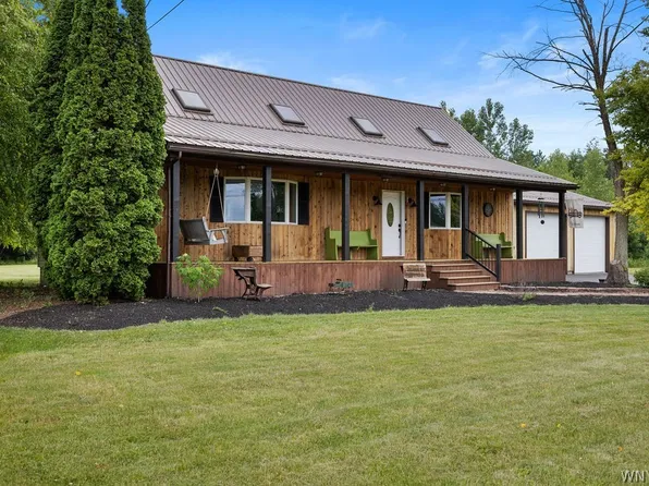 8522 Seaman Rd, Gasport, NY 14067