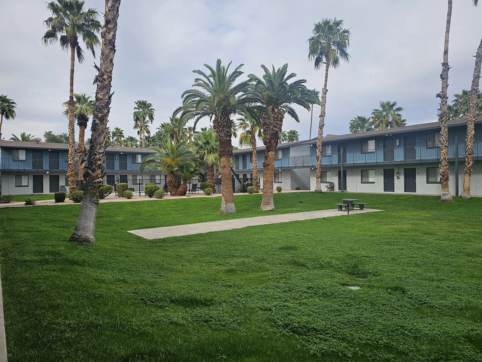 The Palms at Camelback West — Photo 2