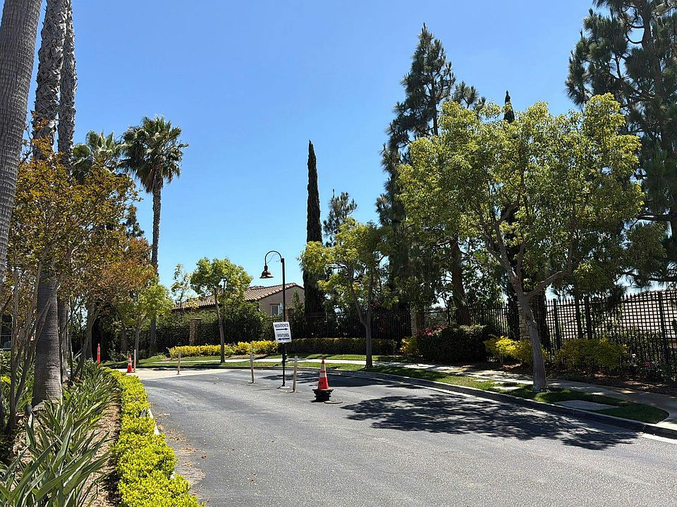 2nd image of 3684 W Chapman Ln