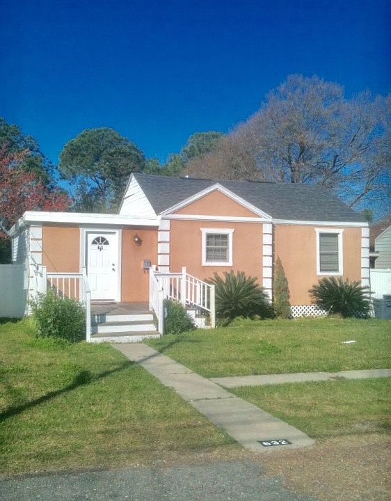 1st image of 632 Labarre Dr