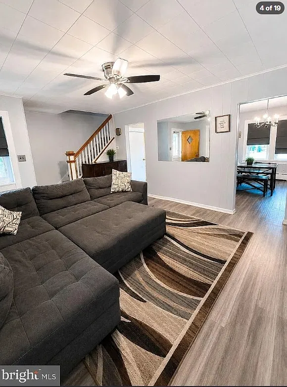 2110 wilson ave — Photo 2
