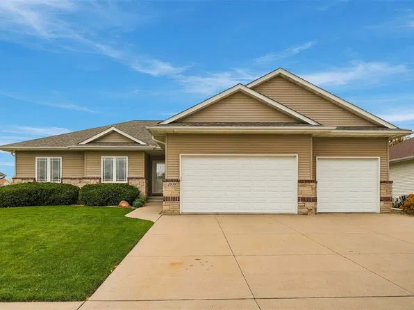 2030 Rosewood Ridge Dr, Marion, IA 52302
