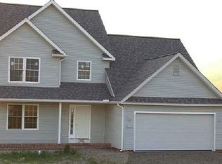 2680 Chelsie Dr, Summit Township, PA 16509