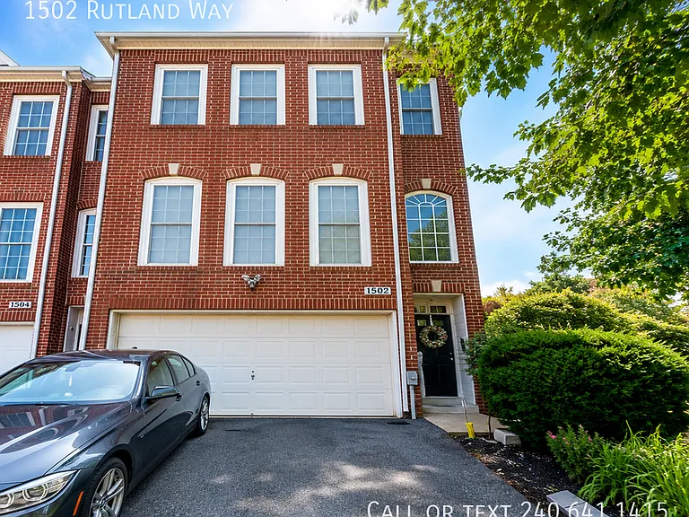 1502 Rutland Way — Photo 1