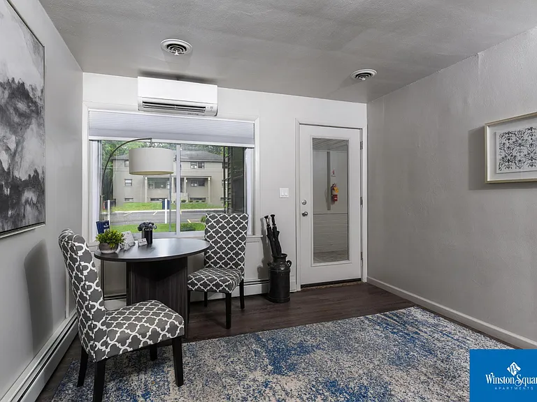 Winston Square Apartments — Photo 18