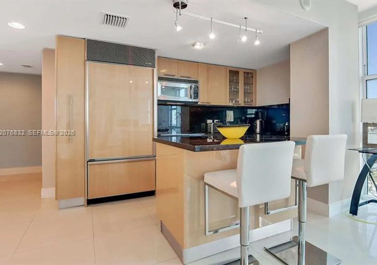 6801 Collins Ave cu-1216, Miami Beach, FL 33141 — Photo 1