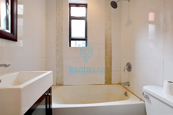 Rented by null | media 7