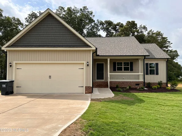 92 N Goodling Park Drive, Selma, NC 27576