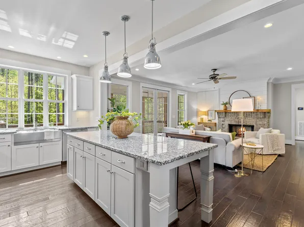 151 Creekwater St, Helena, AL 35080