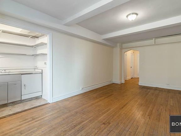 2nd image of 200 E 16th St APT 5F