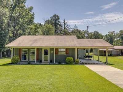 10690 Antioch Rd, Bastrop, LA, 71220