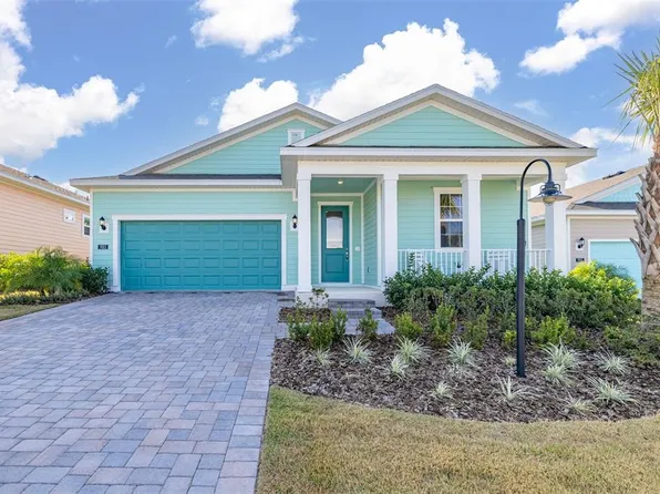 985 Fiesta Key Cir, Lady Lake, FL 32159