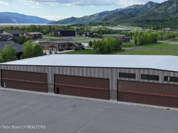 209 S Refuge Pkwy #24, Alpine, WY 83128