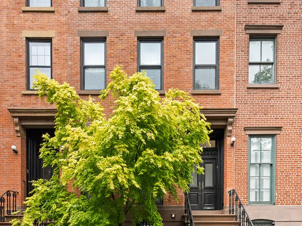 229 Dean Street image 1 of 23