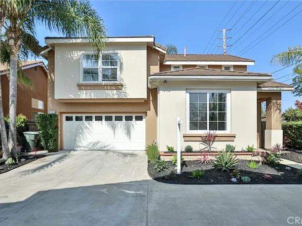 1202 Hazel Pl, Costa Mesa, CA 92626