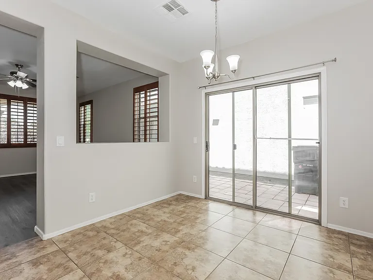 1648 E Joseph Way — Photo 7