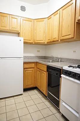 Rented by Harris Philip NYC | media 34