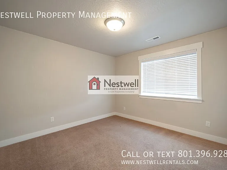 44 N 2100 W — Photo 12