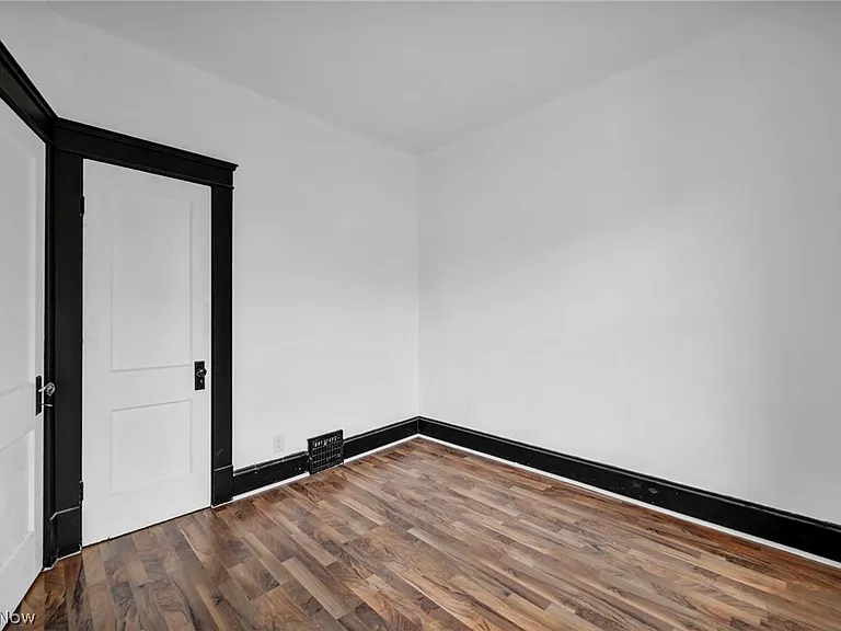 12001 Oakview Ave #UP — Photo 21