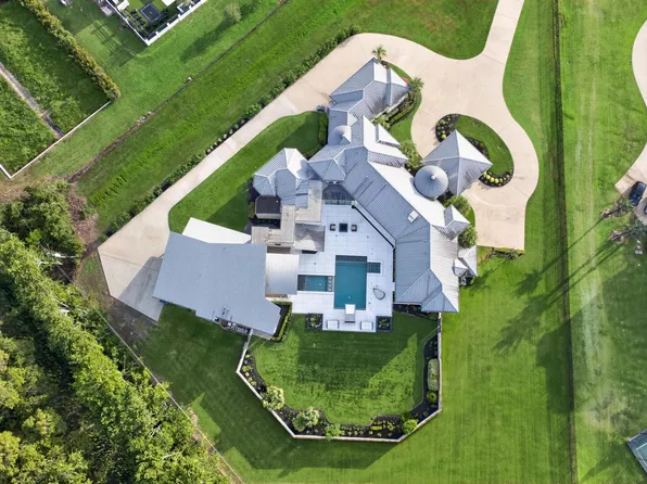 4043 Maranatha Dr