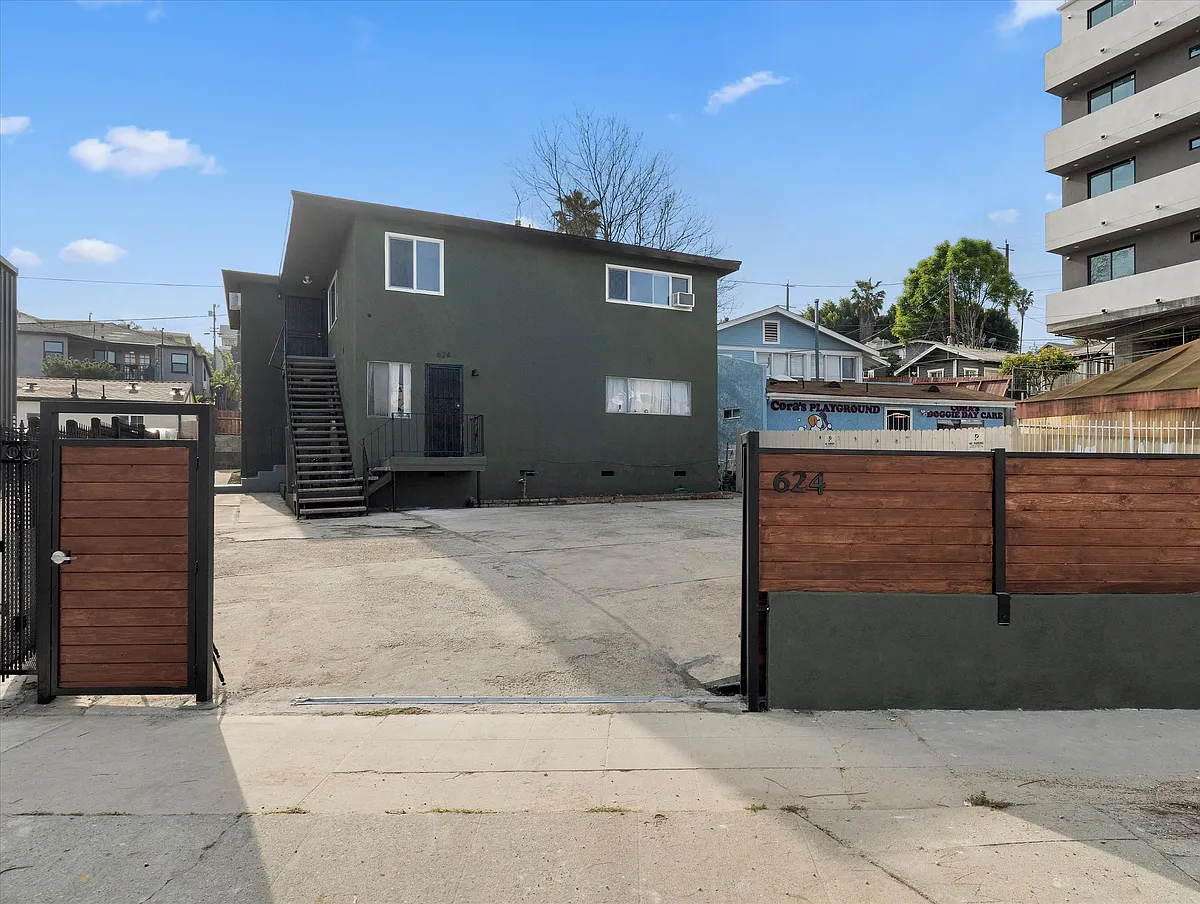 Building Photo - 624 Silver Lake Blvd #U4